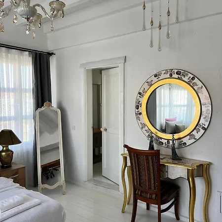B House Alacati Hotel
